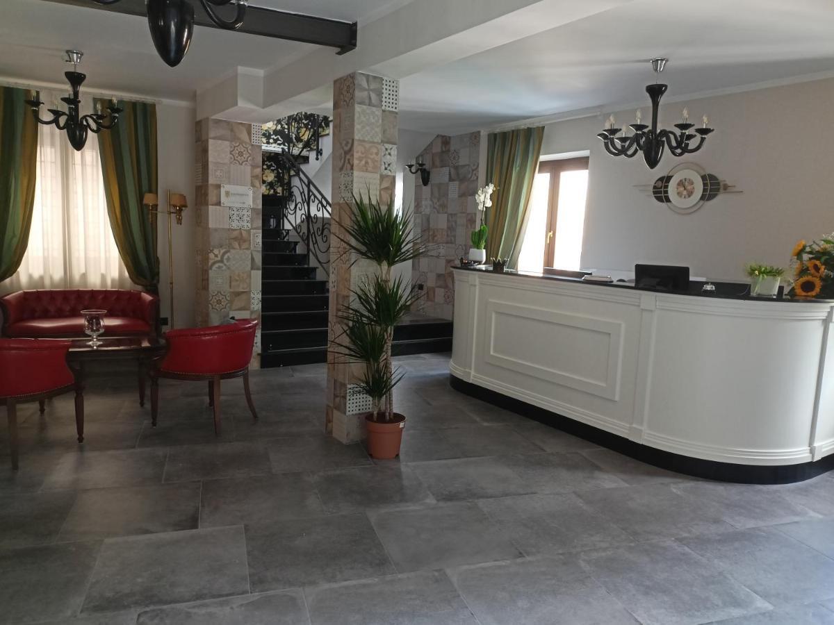 Hotel Mastrodattia Celano Zewnętrze zdjęcie
