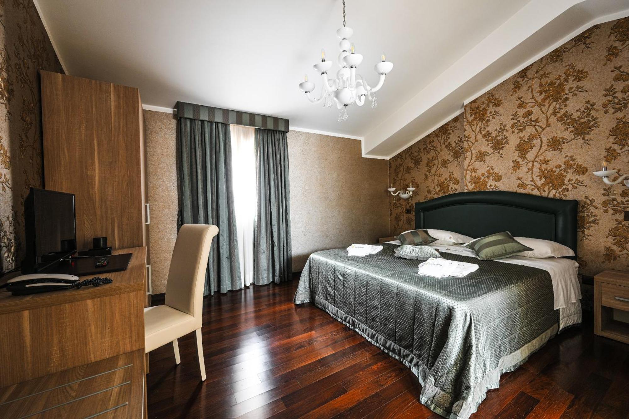 Hotel Mastrodattia Celano Zewnętrze zdjęcie