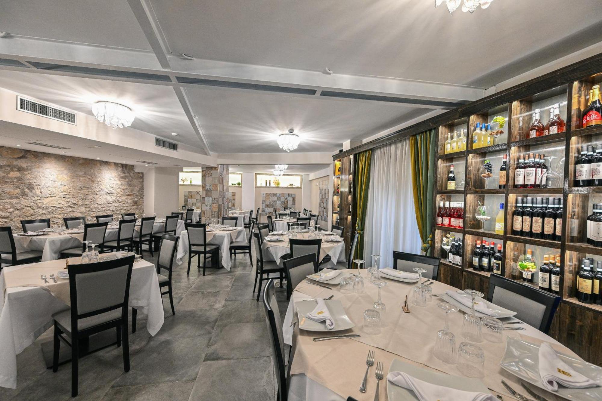 Hotel Mastrodattia Celano Zewnętrze zdjęcie