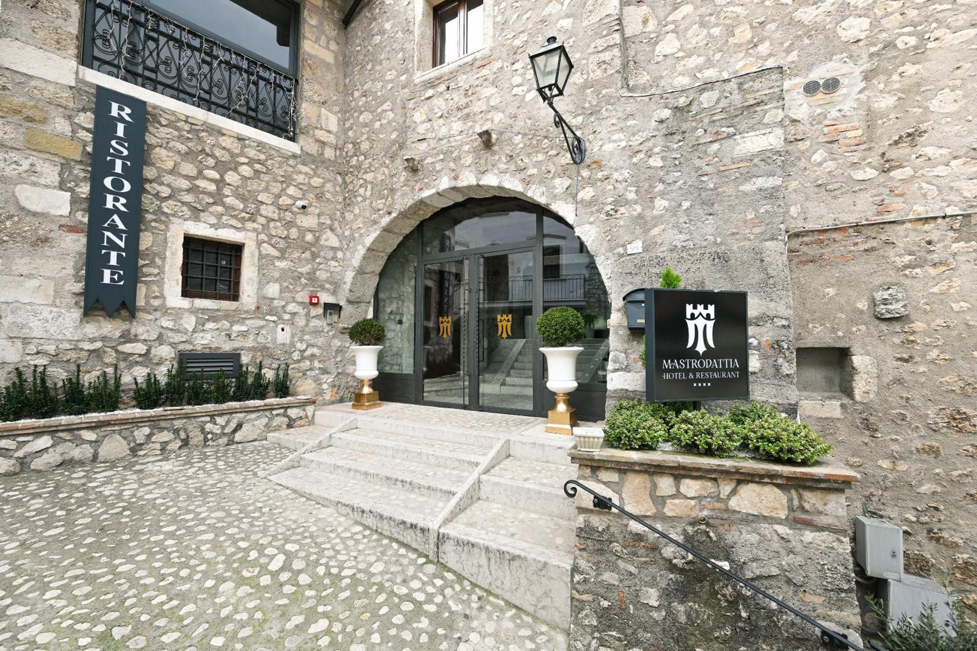 Hotel Mastrodattia Celano Zewnętrze zdjęcie